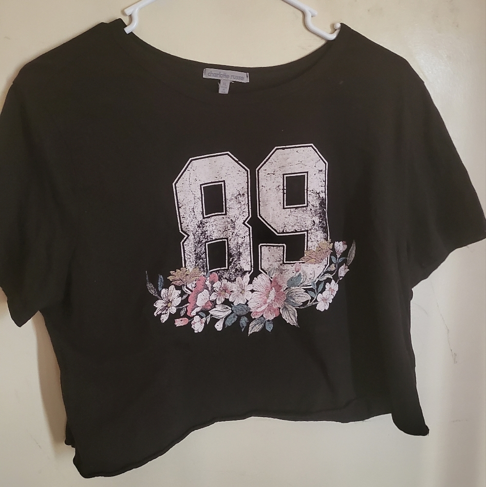 Crop graphic top